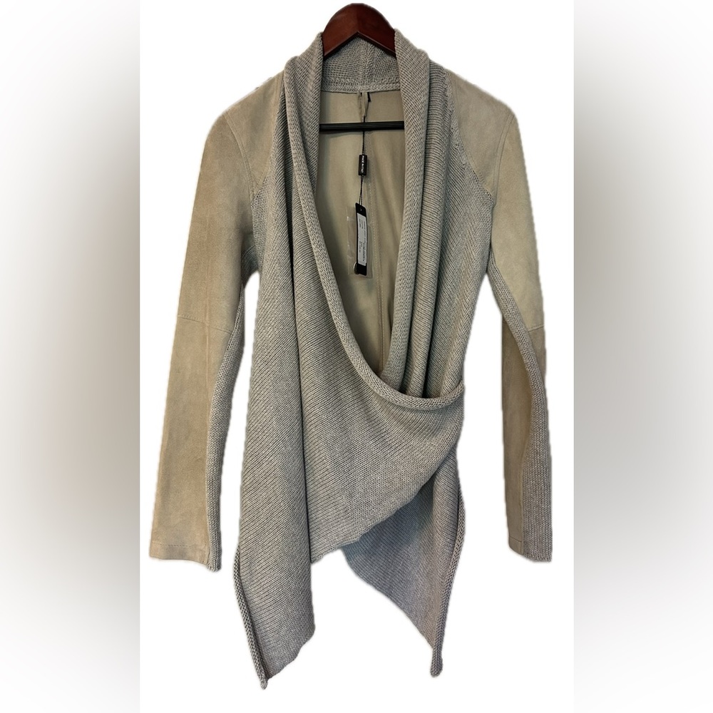 NWT. Roncarati Suede/knit jacket. Size  6/44